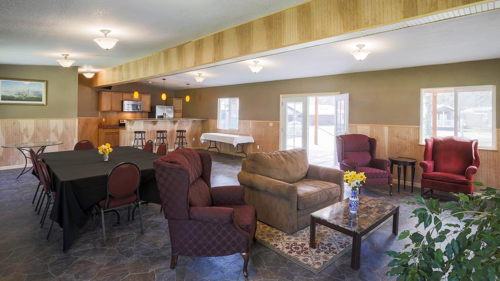 Benbow Historic Inn Garberville Bagian luar foto